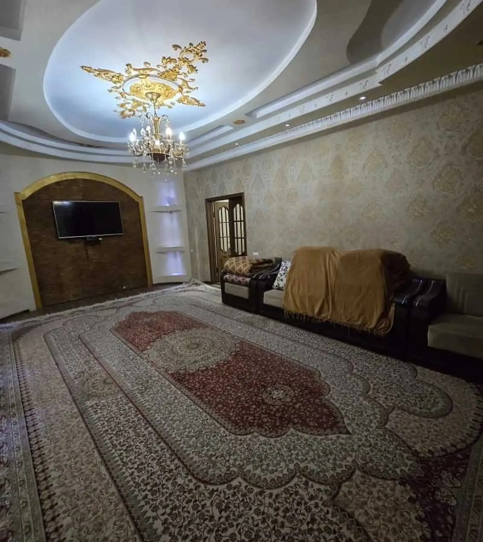 3-комн. квартира, 2 этаж, 130м², роддом — фото 2