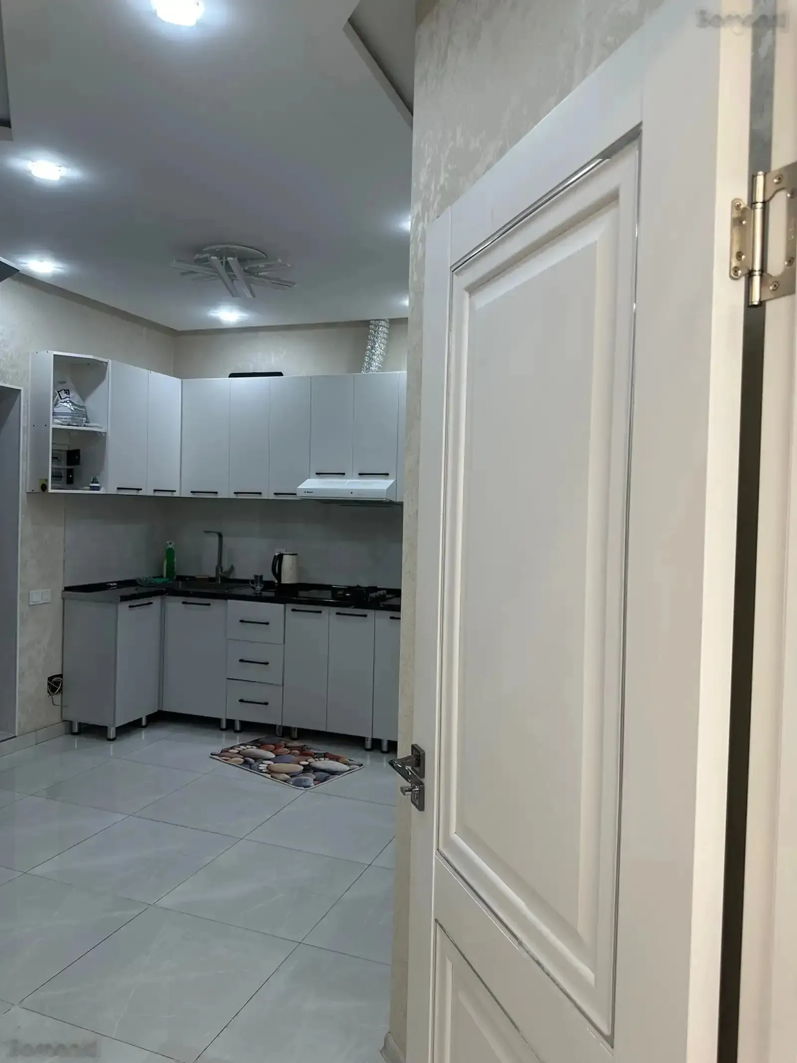 2-комн. квартира, 15 этаж, 56м², И.Сомони — фото 5