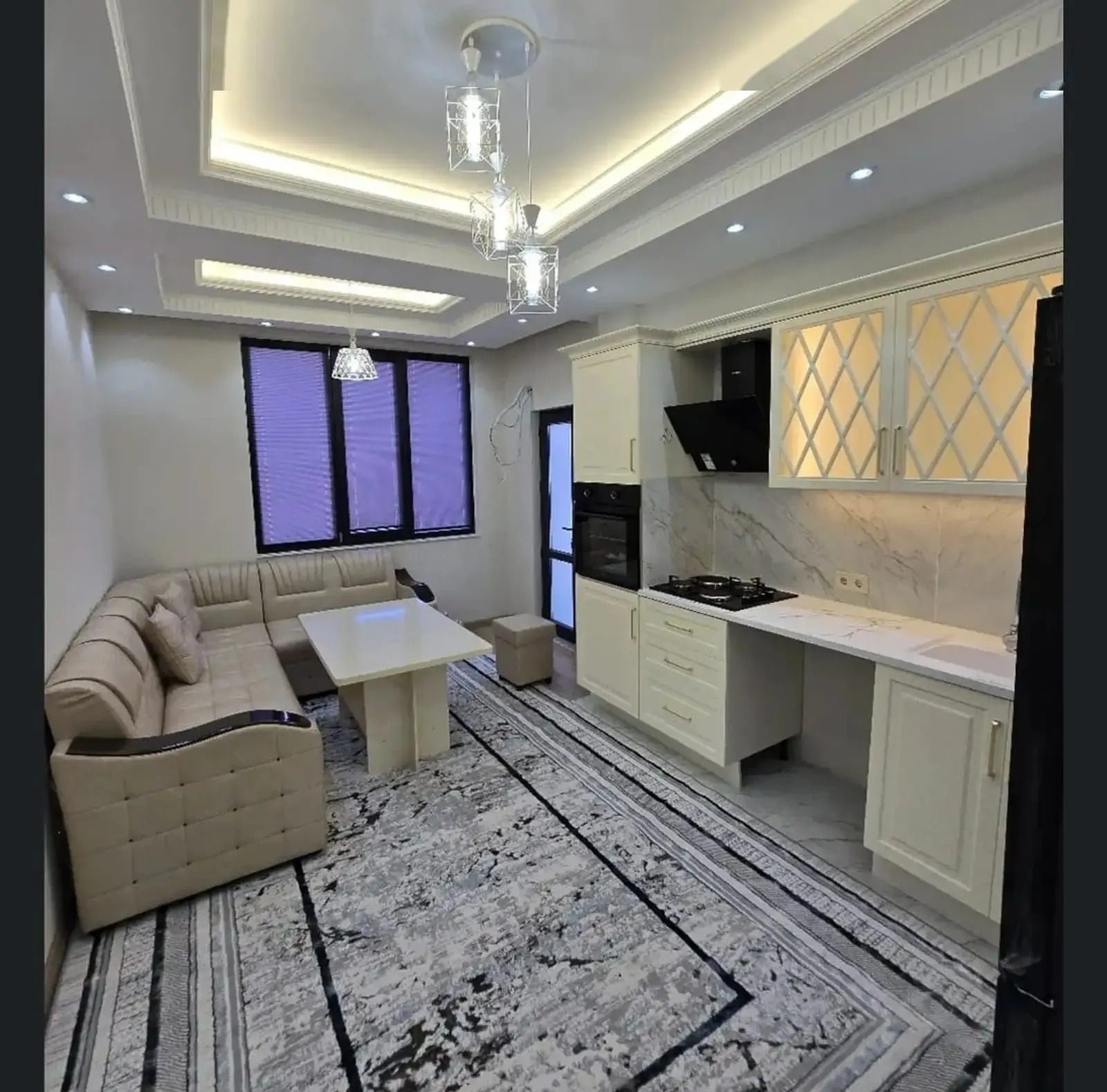 2-комн. квартира, 6 этаж, 80м², 20 Мкр — фото 2