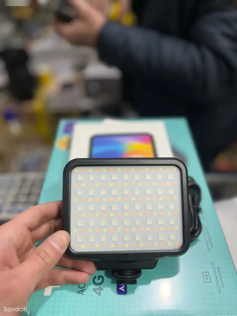 Накамерный прожектор RGB LED