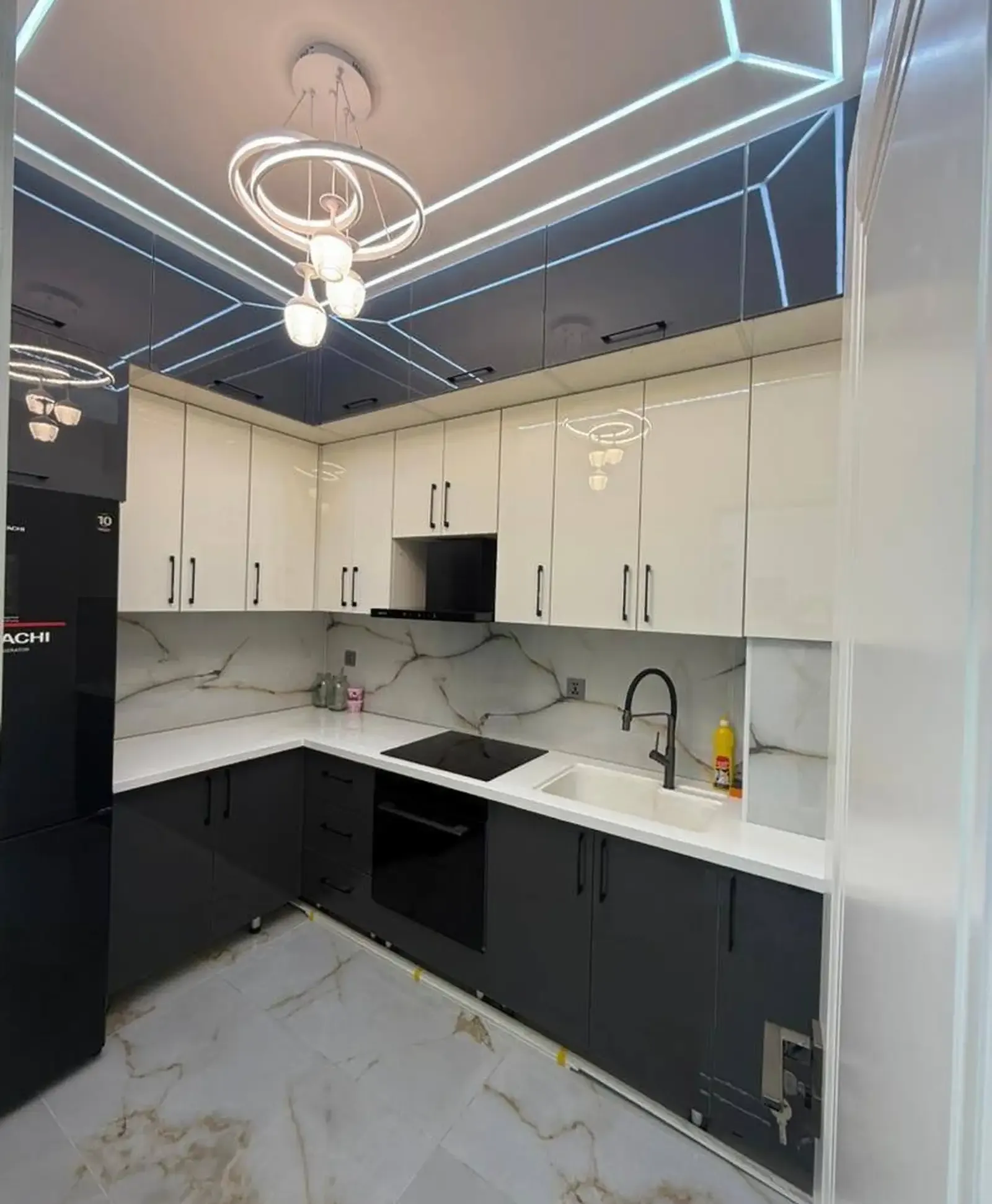 2-комн. квартира, 12 этаж, 63 м², 103 мкр, Сияриен — фото 10