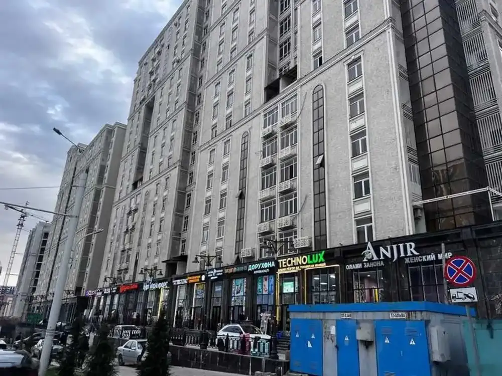 2-комн. квартира, 10 этаж, 70м², 82 мкр — фото 2
