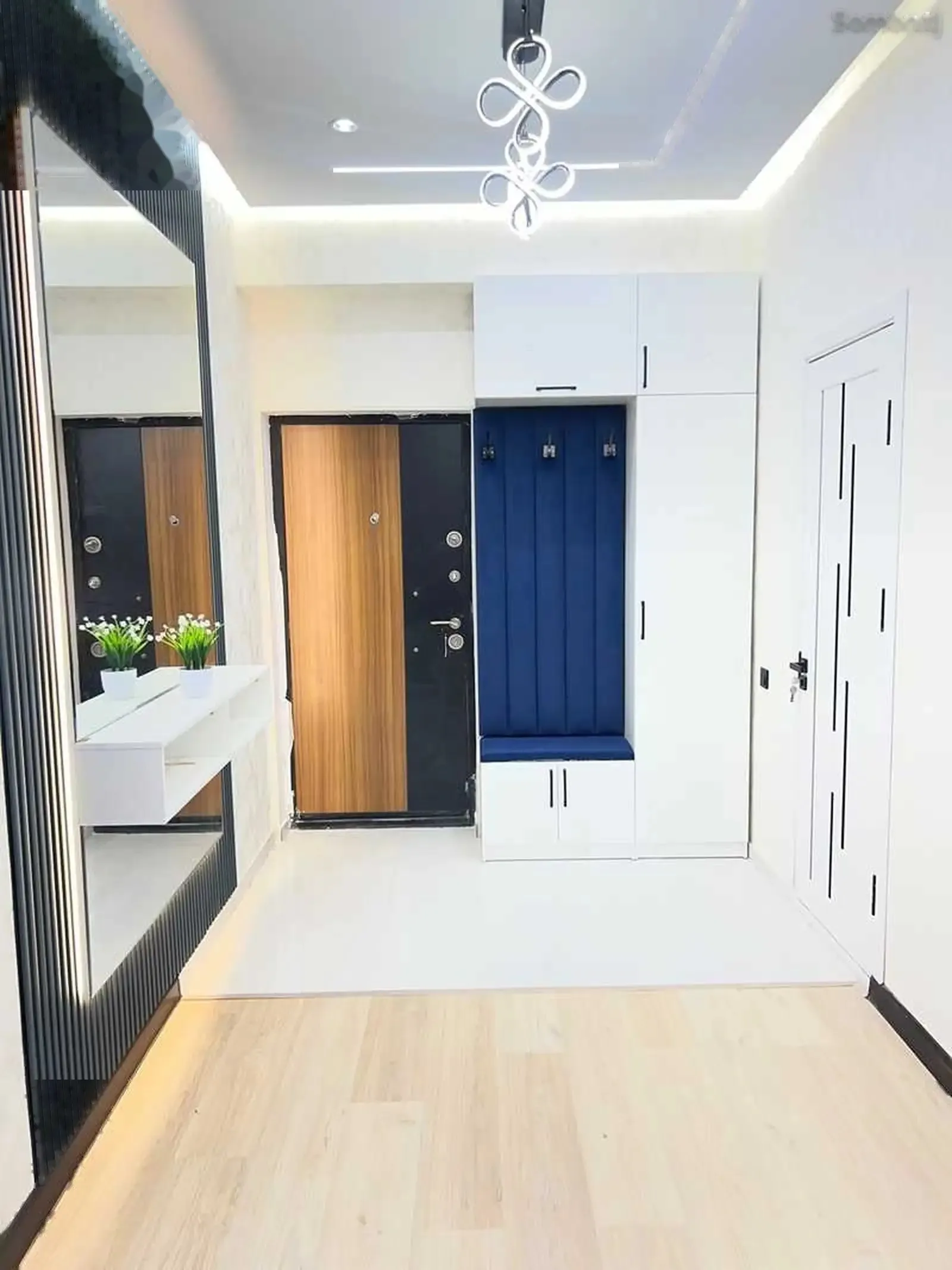 2-комн. квартира, 9 этаж, 50м², Овир, Гранд отель — фото 2
