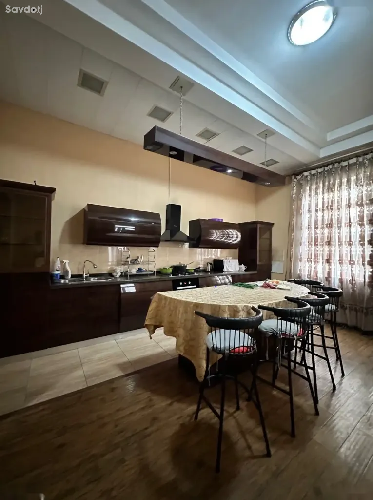 3-этажный, 9 комнатный дом, 780 м², 112 мкр, АЗС Зоир-Ойл, Кольцевая Калинина, Сино