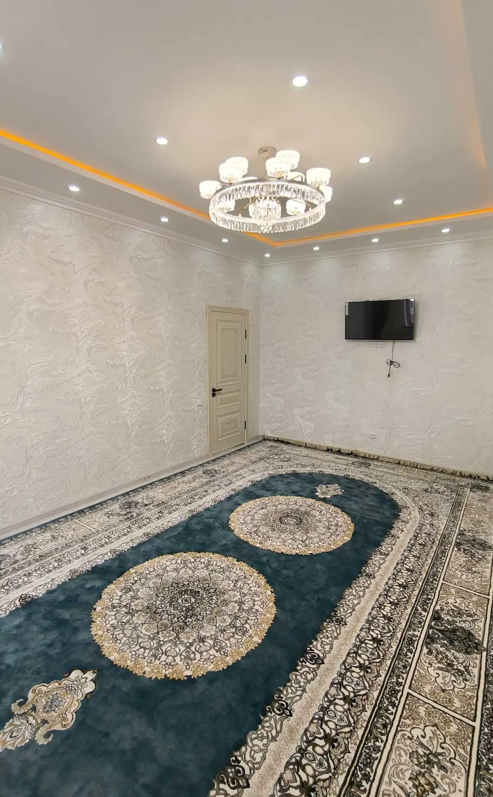 3-комн. квартира, 11 этаж, 100 м², Шохмансур — фото 2