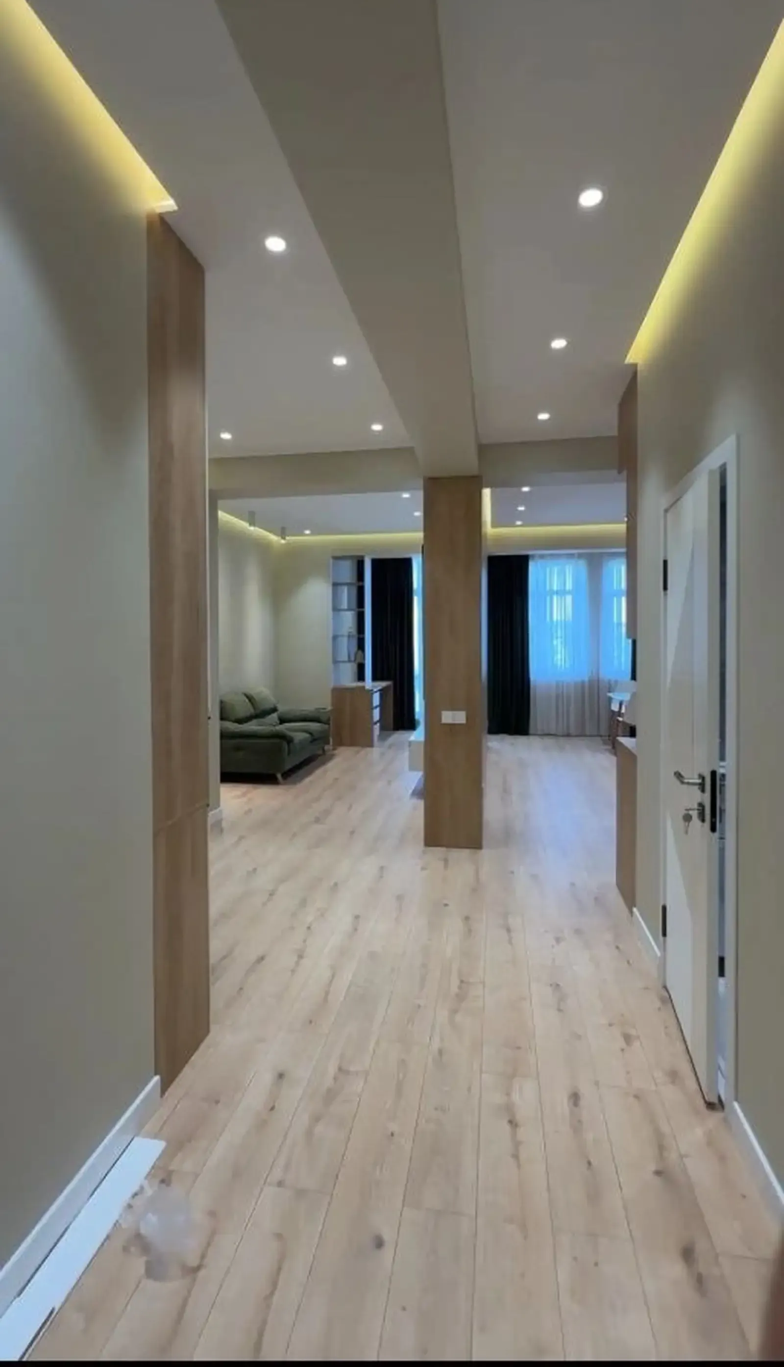2-комн. квартира, 13 этаж, 81 м², И Сомони — фото 4