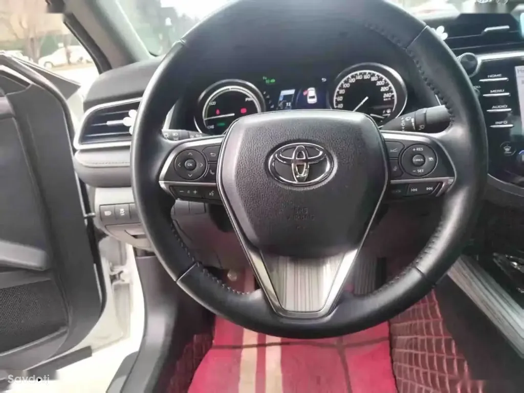 Toyota Camry, 2018