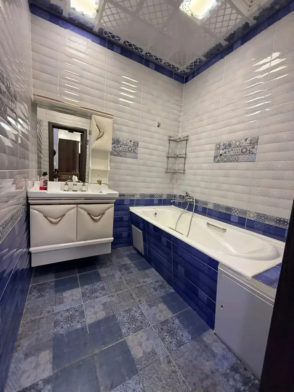 3-комн. квартира, 10 этаж, 90м², Рудаки 179 . дом Ёвар — фото 14