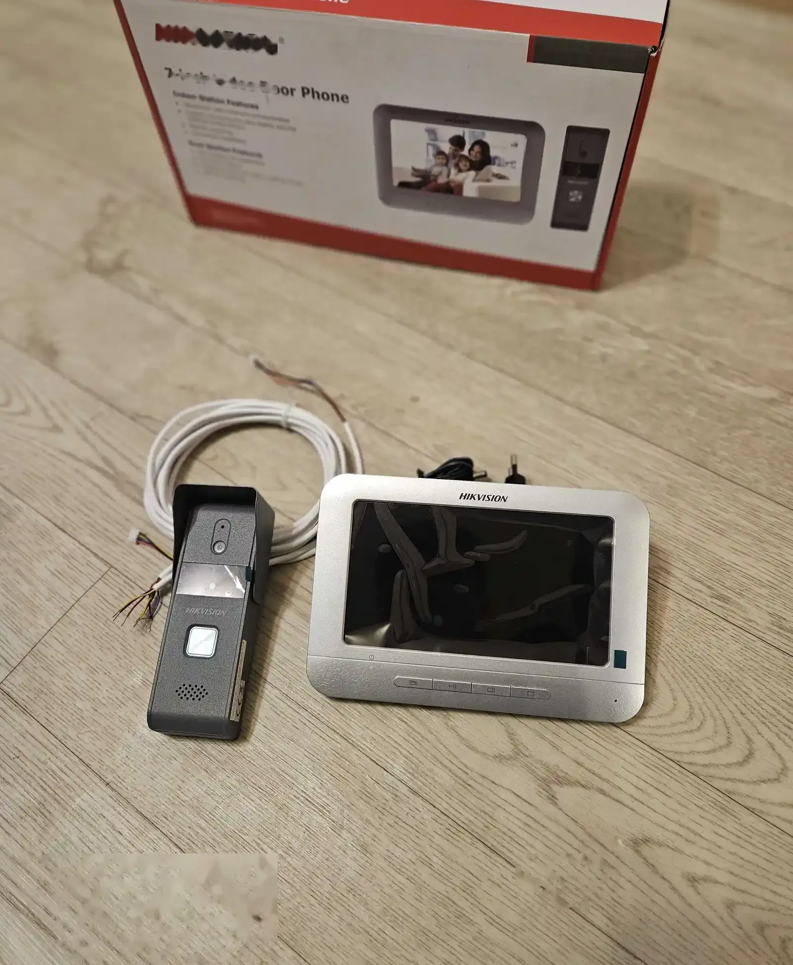 Домафон Hikvision KIS 205