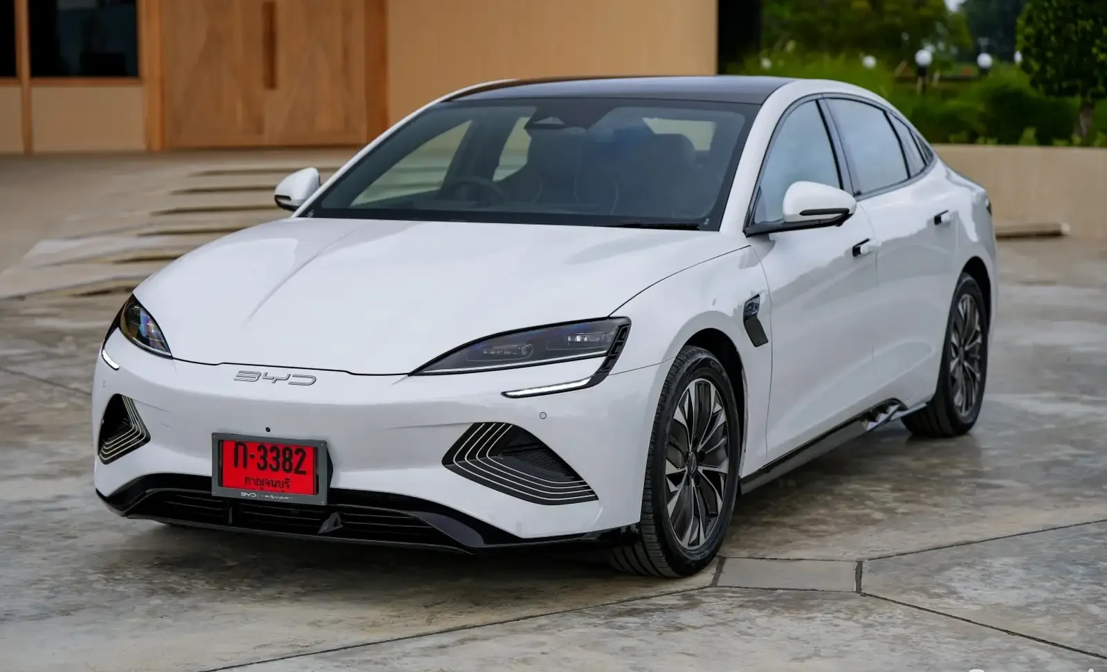 BYD Seal, 2025