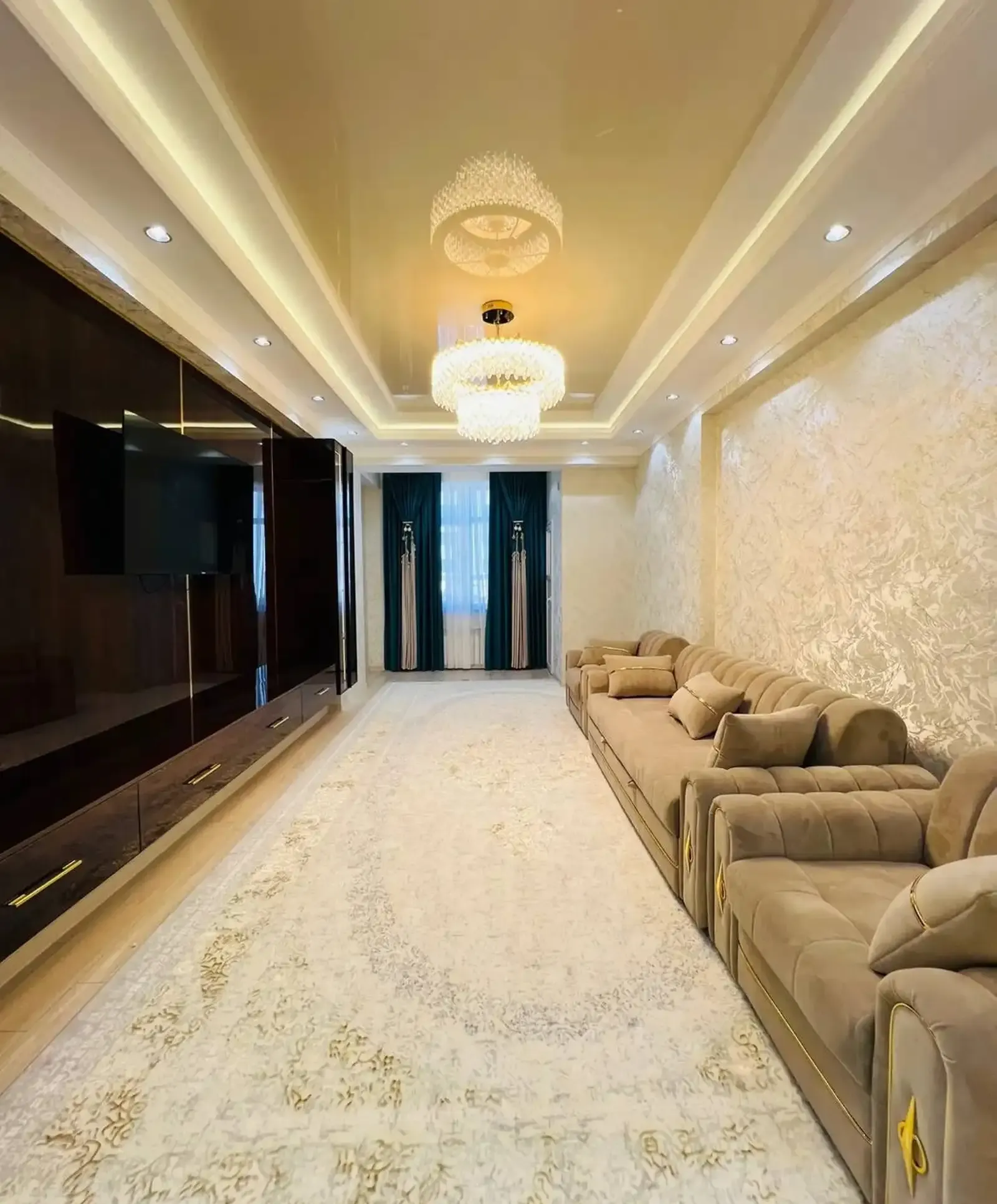 2-комн. квартира, 10 этаж, 70 м², Шохмансур