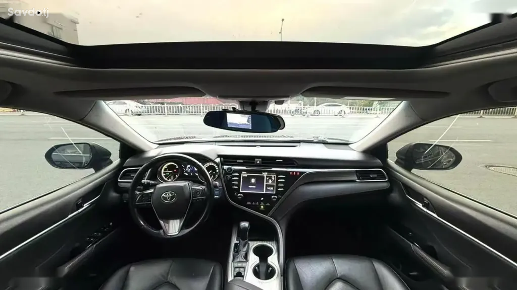 Toyota Camry, 2018