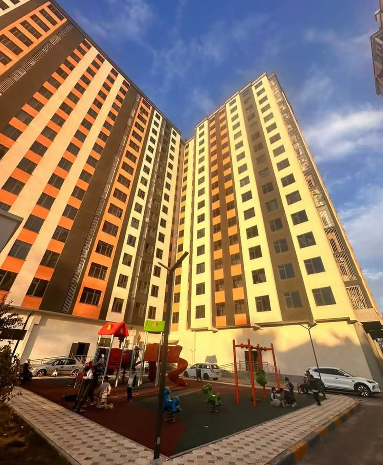 3-комн. квартира, 10 этаж, 80м², Сино 112мкр