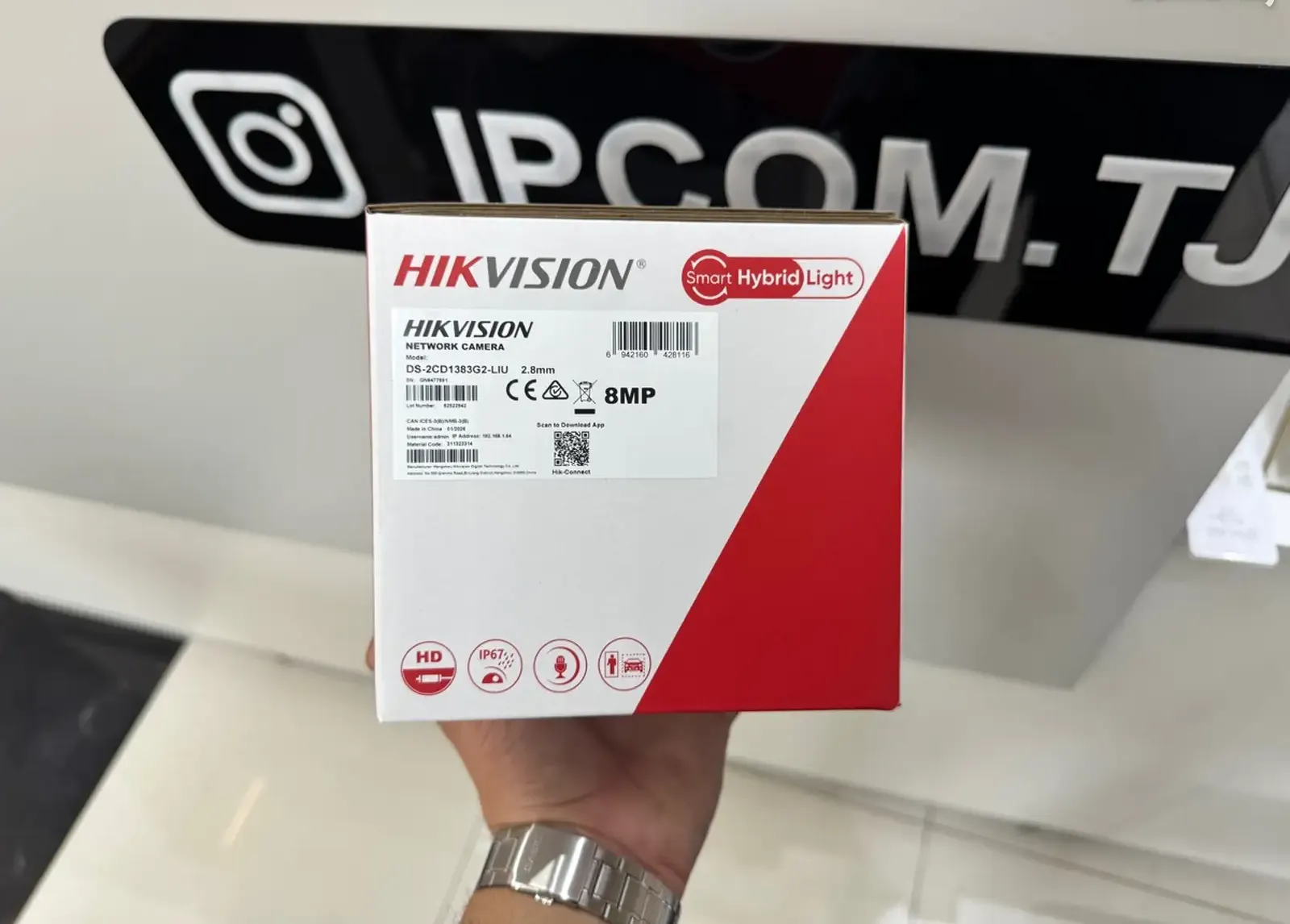 Камера внутренняя IP Hikvision DS-2CD1383G2-LIU 2.8mm O-STD