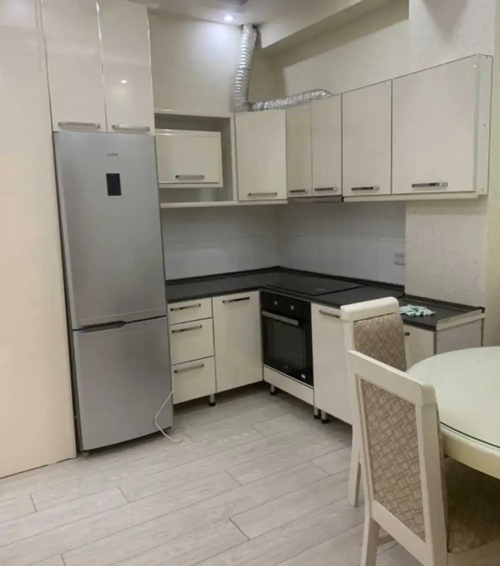 2-комн. квартира, 2 этаж, 65м², Сомони назди Бозори Мехргон пушти Бонки Эсхата — фото 4