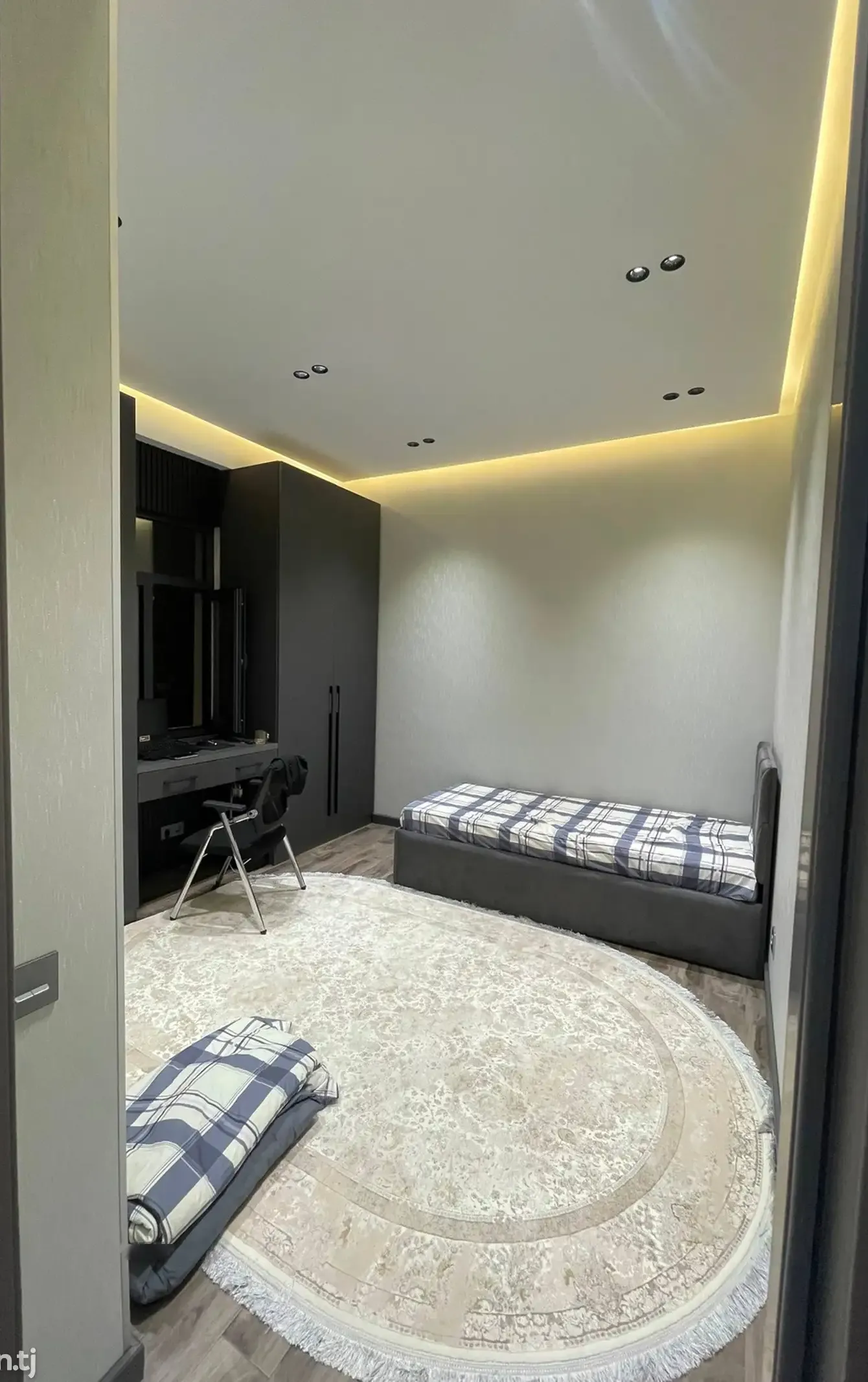4-комн. квартира, 10 этаж, 155 м², Сомони — фото 8