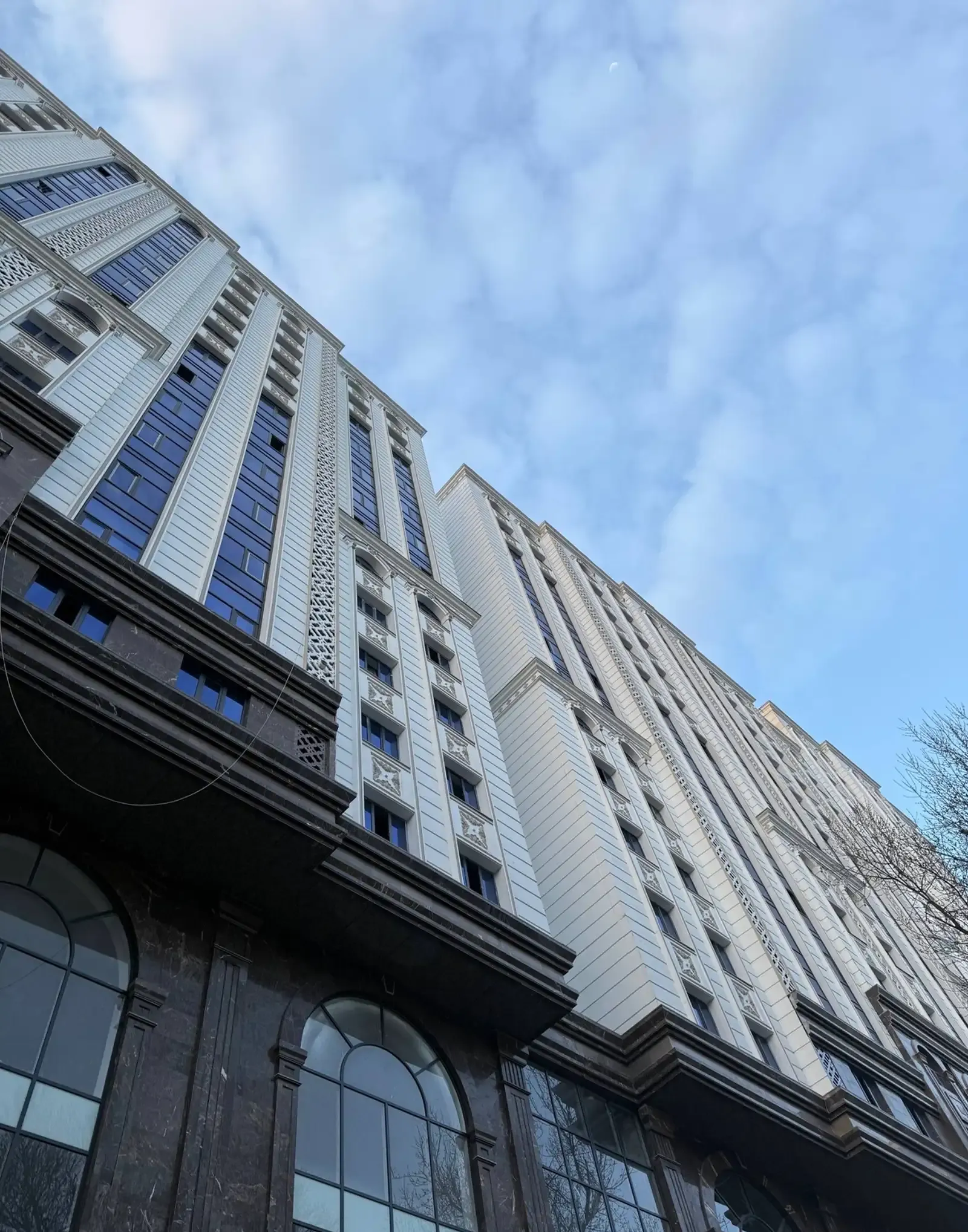 2-комн. квартира, 12 этаж, 82 м², Исмоили Сомони, Северный