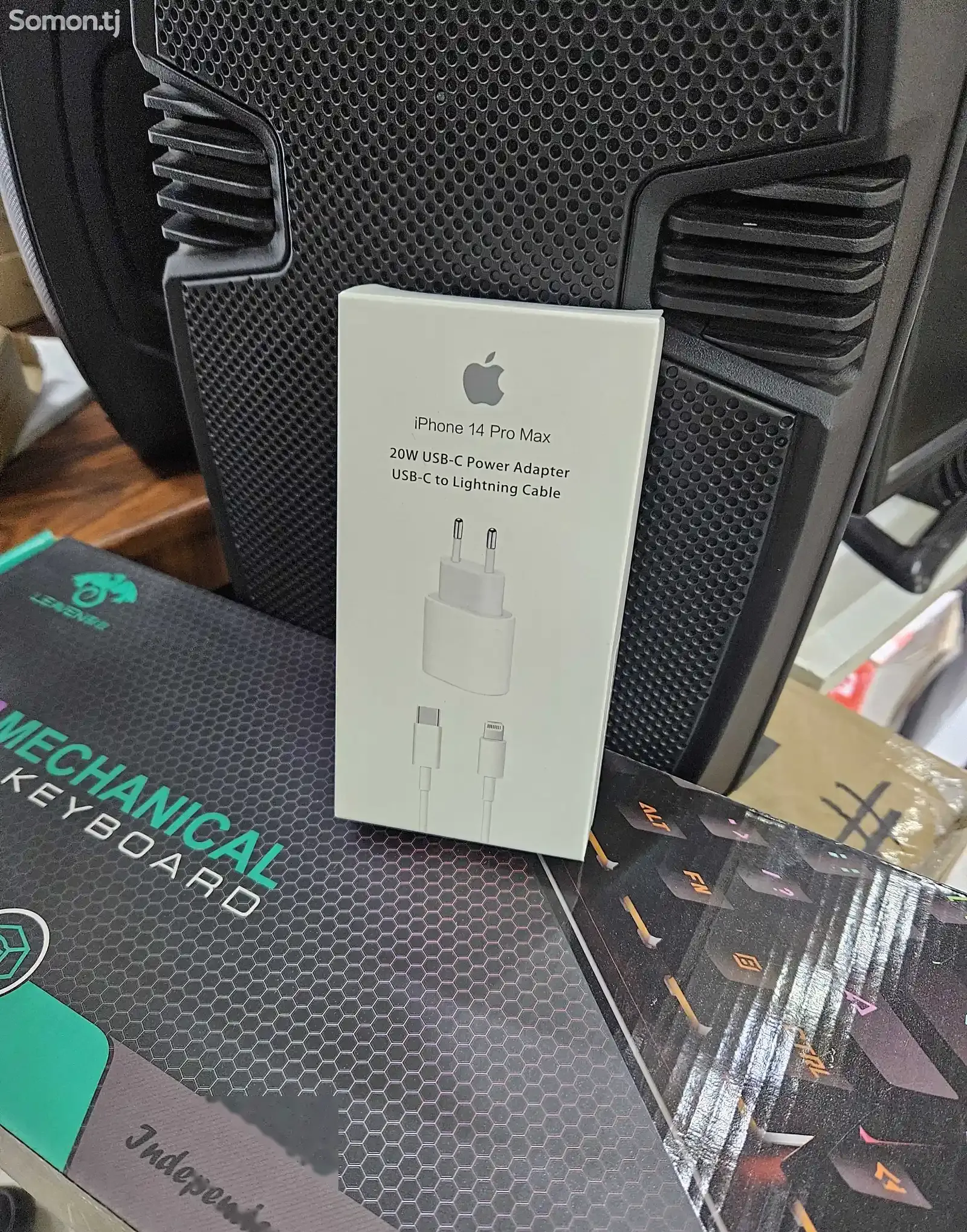 Зарядное устройство для iPhone 14 Pro Max 20W USB-C