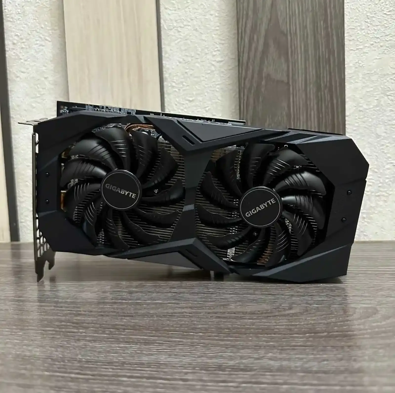 Видеокарта GEFORCE GTX 1660 ti