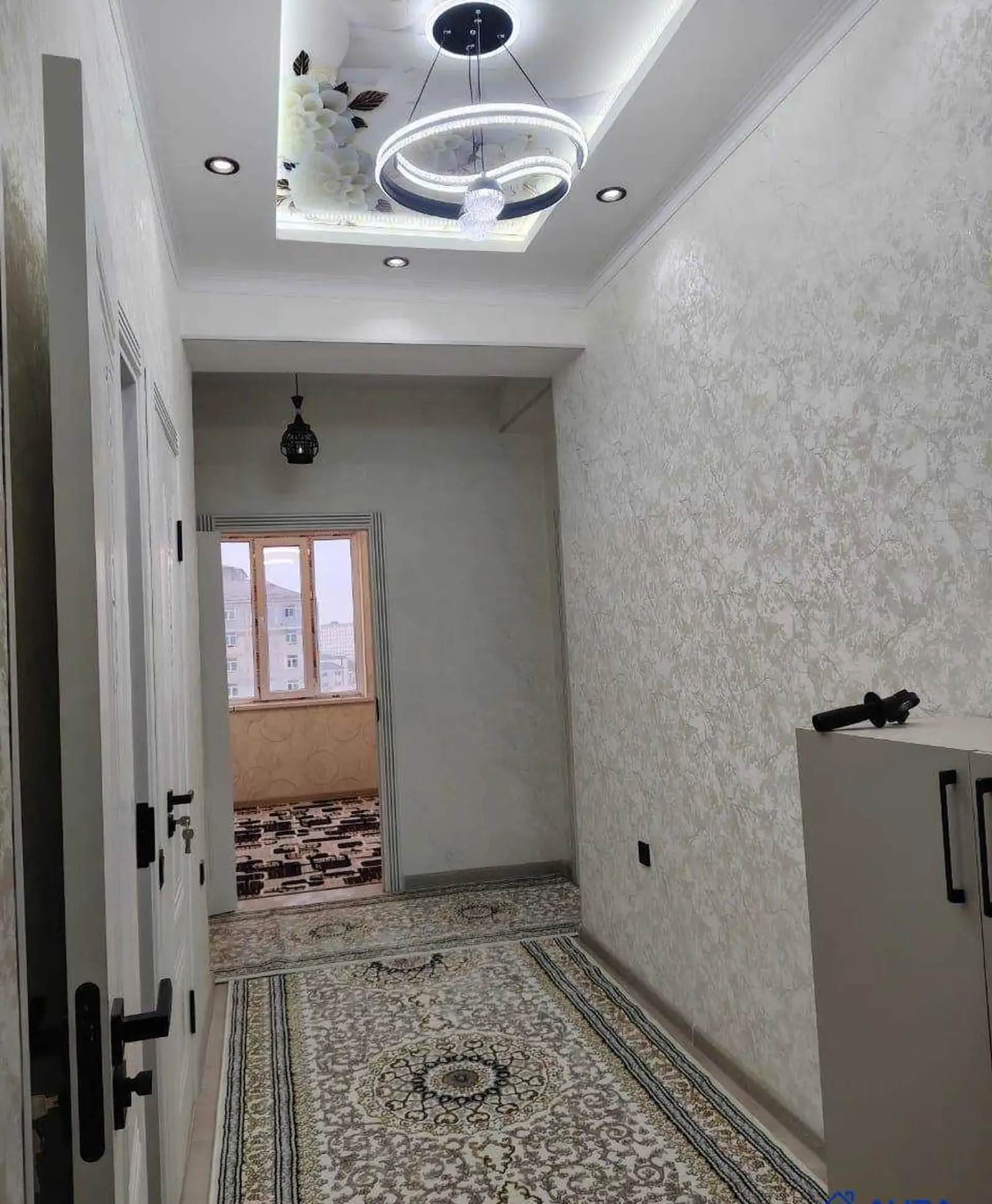 3-комн. квартира, 5 этаж, 73 м², Поворот Лененский (Конечка 41 маршутки)