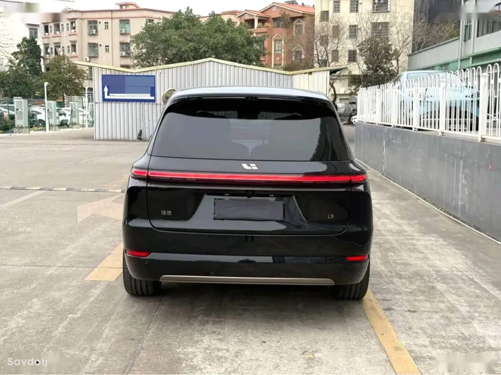 Li Auto (LiXiang) L9, 2025