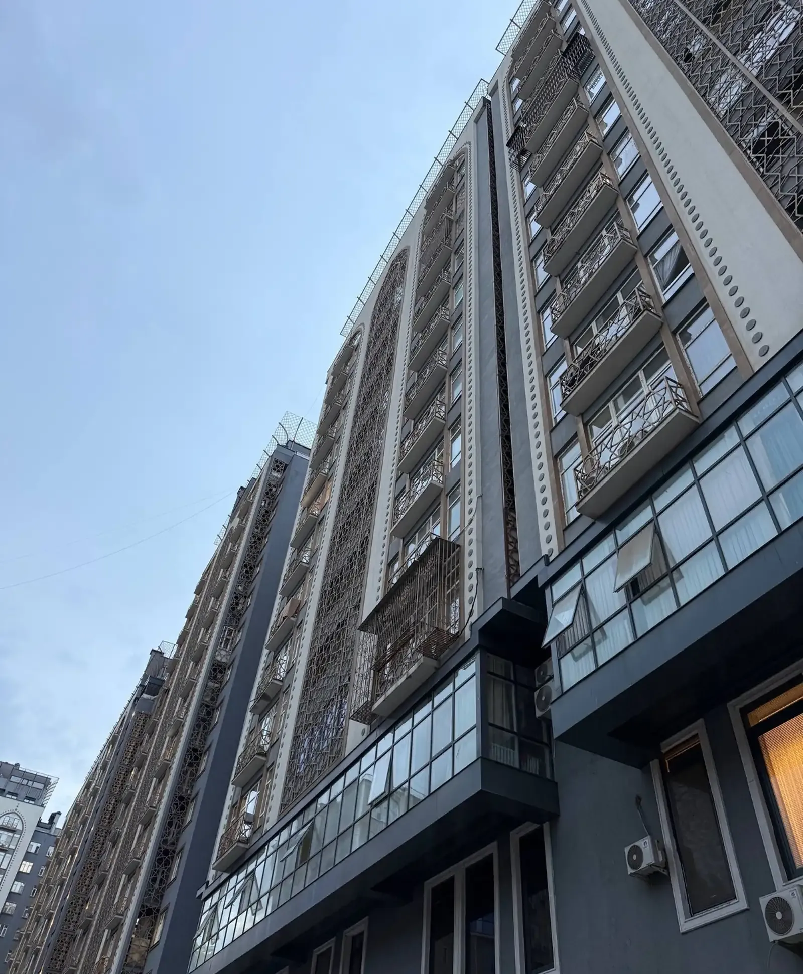 2-комн. квартира, 11 этаж, 93 м², Овир, Чоррохаи Овир — фото 3