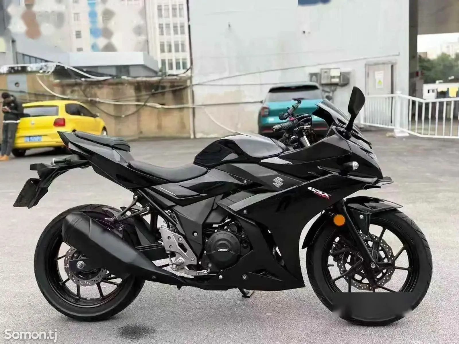 Мотоцикл Suzuki GSX — фото 4