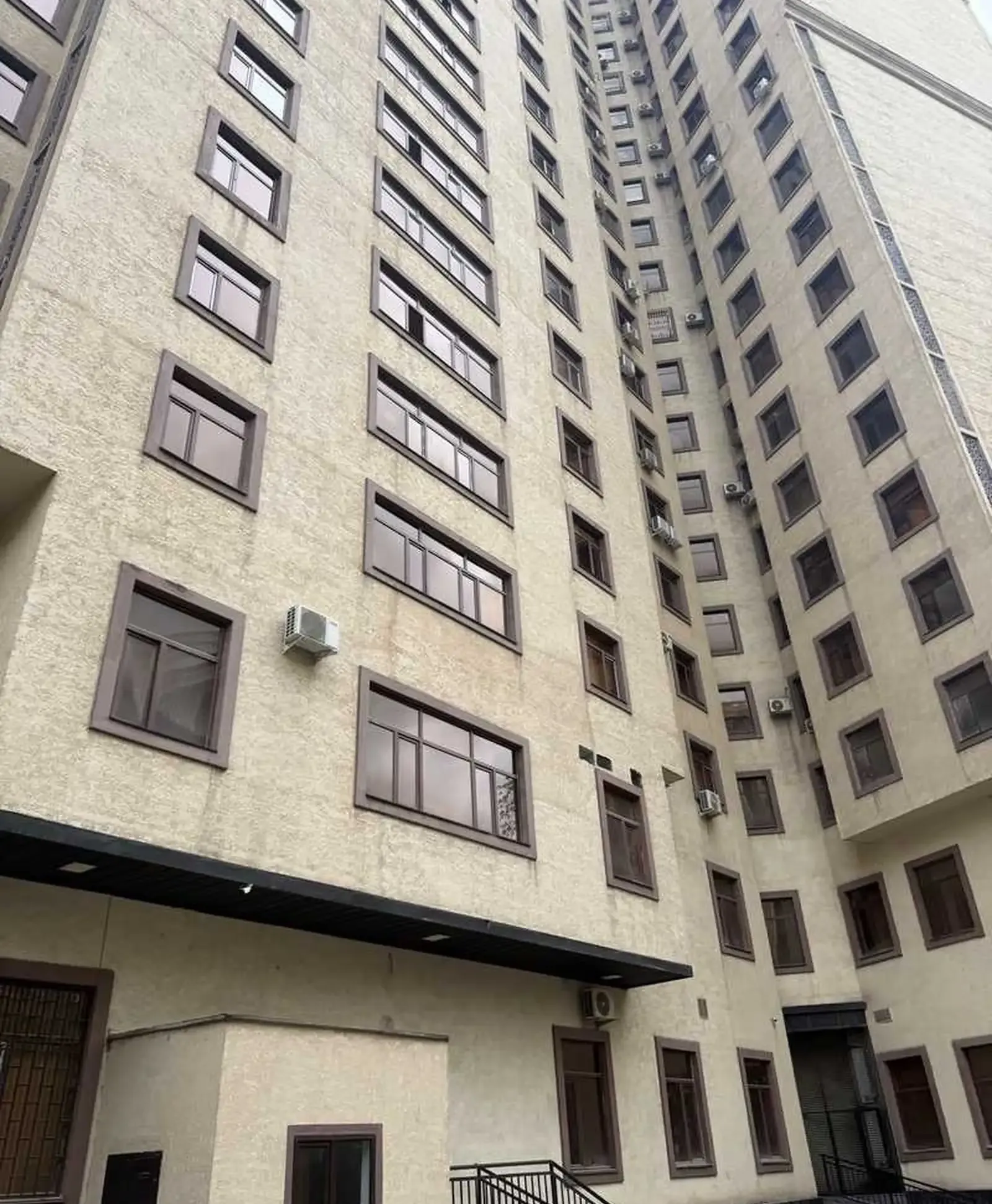 2-комн. квартира, 18 этаж, 60 м², Сомони