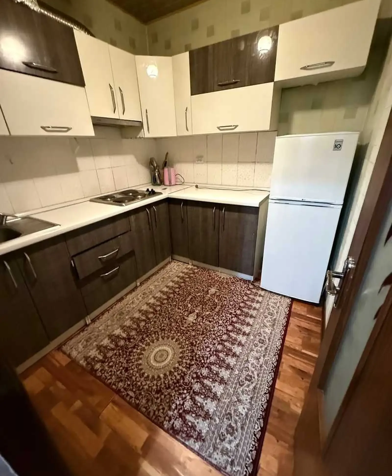 3-комн. квартира, 10 этаж, 10м², И. Сомони, на против Пединститут