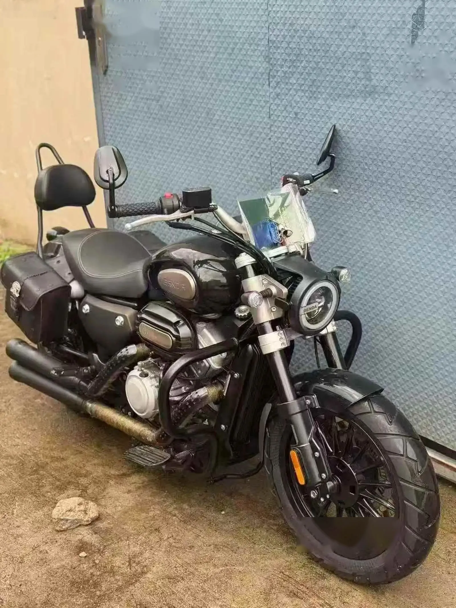Мотоцикл Harley-Davidson — фото 3