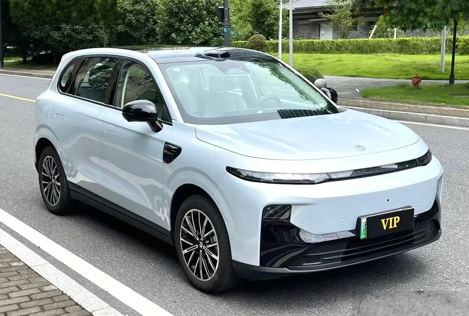Leapmotor B10, 2025