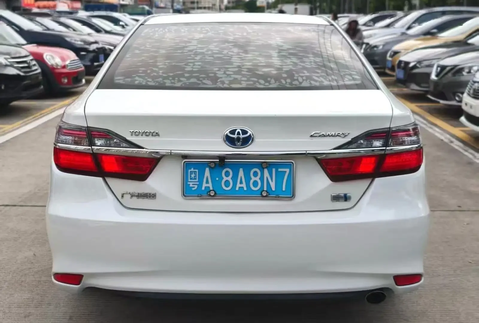 Toyota Camry, 2016