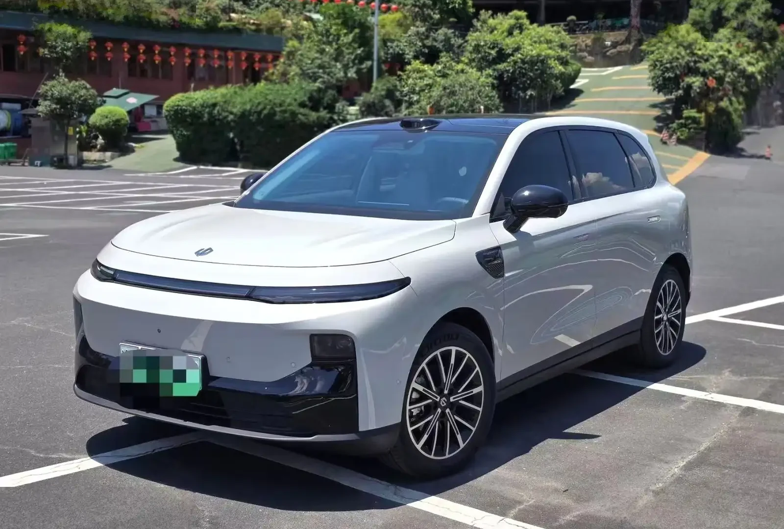 Leapmotor B10, 2025