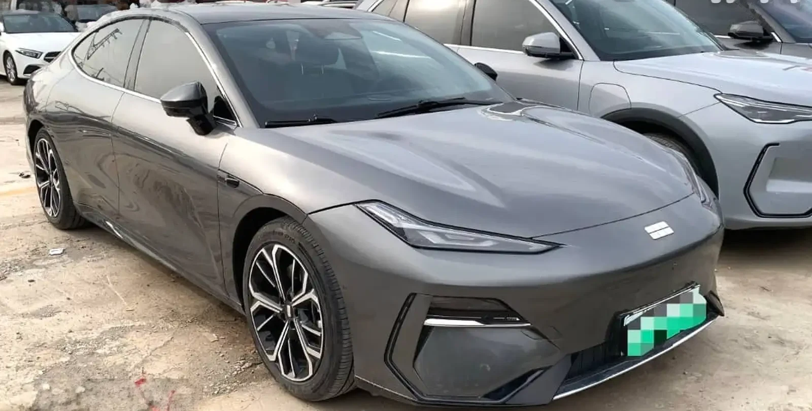 Geely Galaxy E8, 2025