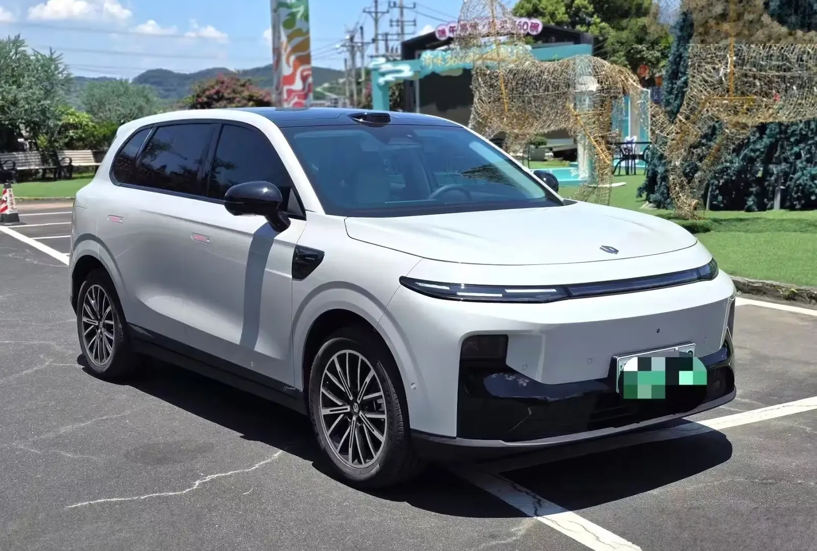 Leapmotor B10, 2025