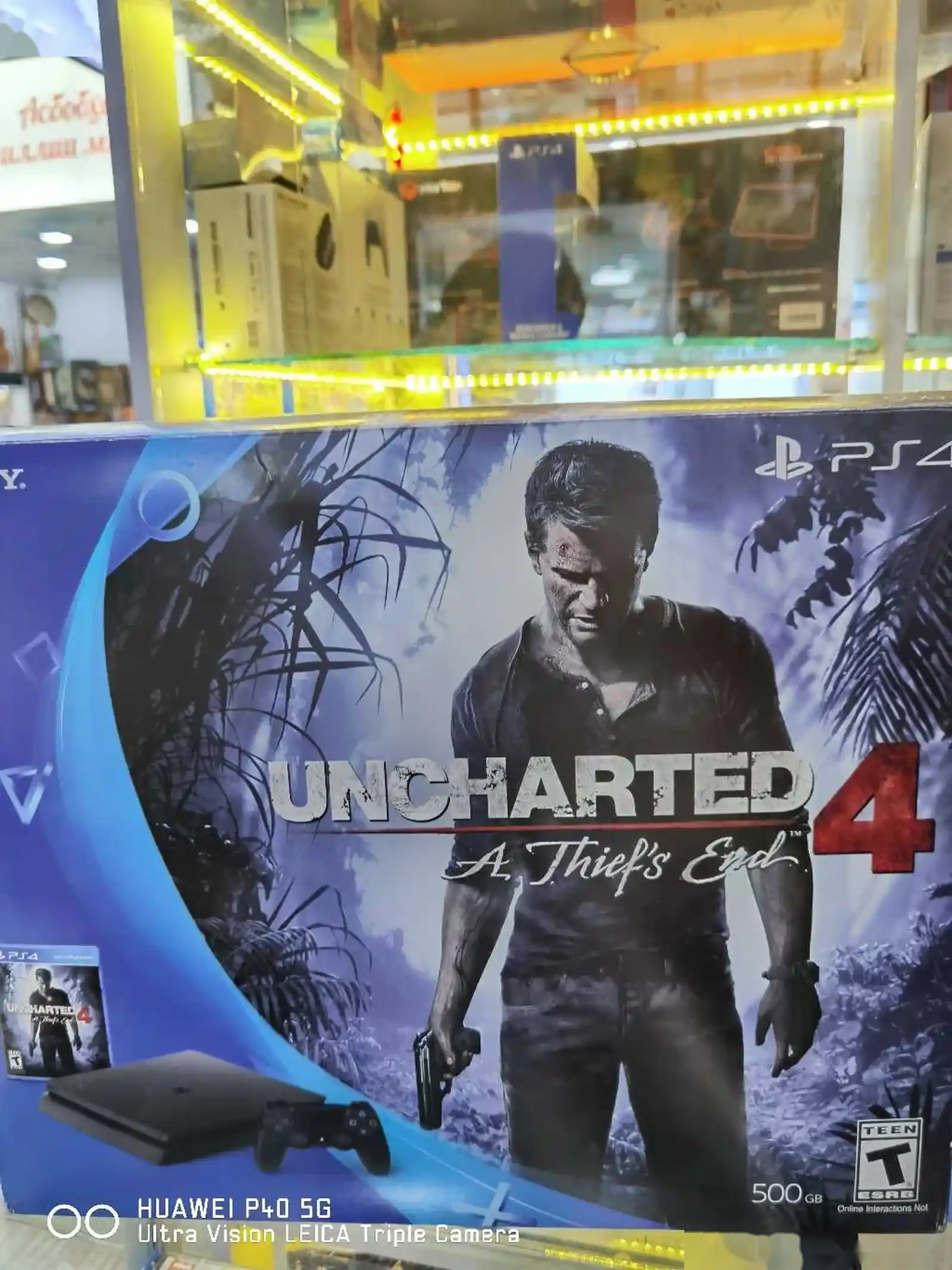 Игровая приставка Sony Playstation 4 — миниатюра 1