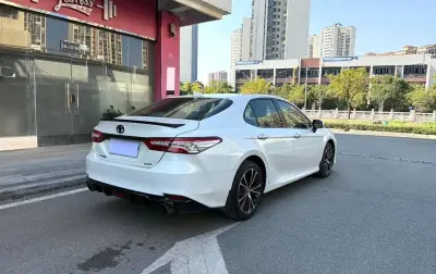 Toyota Camry, 2020