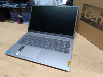 Ноутбук Lenovo Ideapad 1 Celeron N4500 / 8GB / 256GB SSD