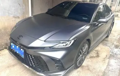 Toyota Camry, 2025 — миниатюра 3
