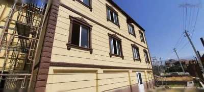 Фасадный декор из пенопласта для окна — миниатюра 4