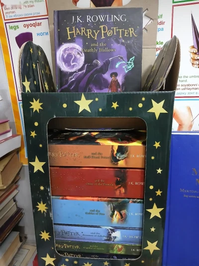 Книги Harry Potter на английском языке — миниатюра 1