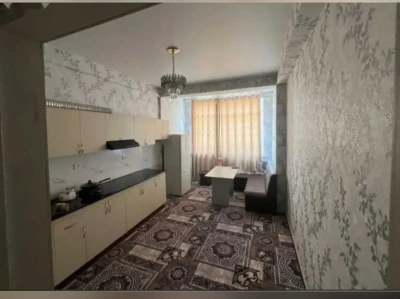 1-комн. квартира, 4 этаж, 60 м², 18 мкр