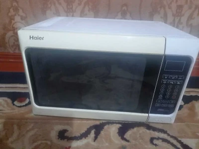Микроволновая печь с грилем Haier — миниатюра 3