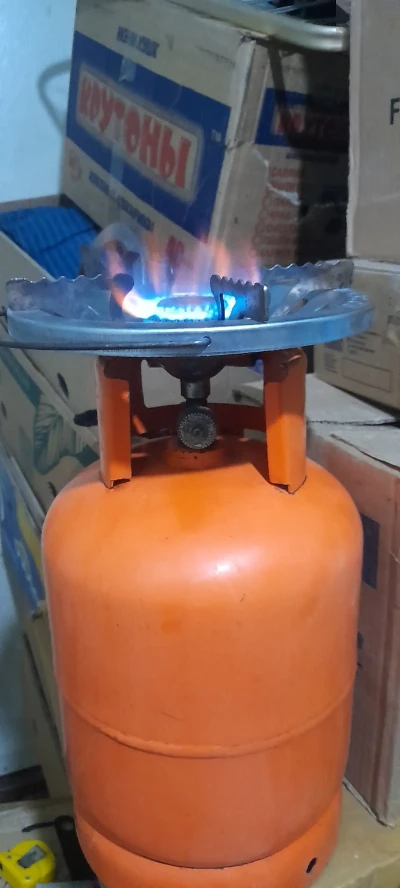 Газовый баллон с газом — миниатюра 1