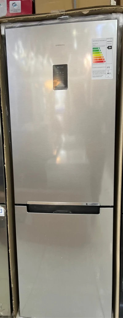 Холодильник SAMSUNG 175/60 — миниатюра 1