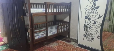 Детская двухъярусная кровать