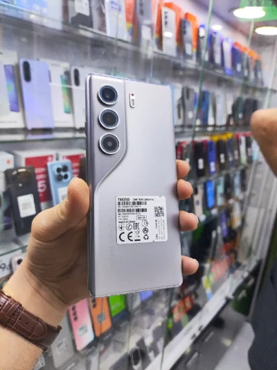 Tecno Camon 40 Pro 5G 8+8/16/256gb