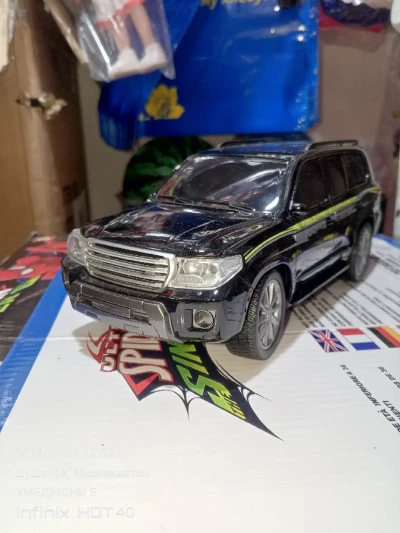 Мошинча бо пульт Toyota Land Cruiser — миниатюра 1