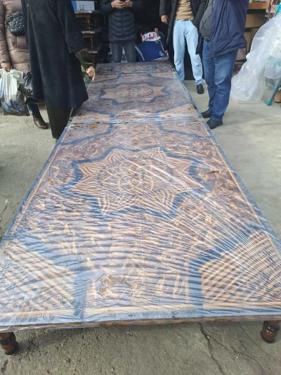 Стол — миниатюра 4