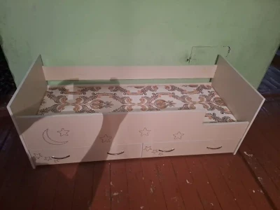 Кровать — миниатюра 5